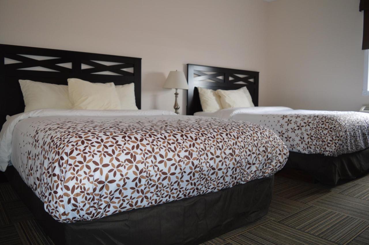 Auberge Macdonald Guest Inn Iroquois Falls Buitenkant foto